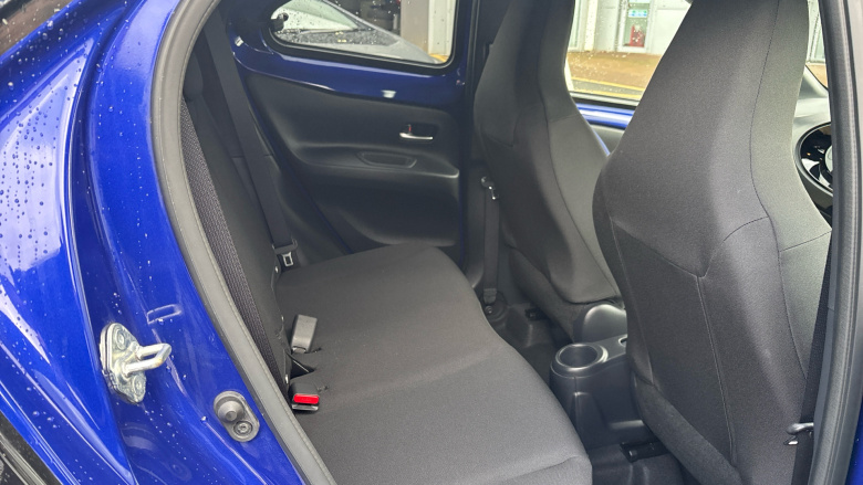 Toyota Aygo X 1.0 VVT-i Edge 5dr Auto Petrol Hatchback